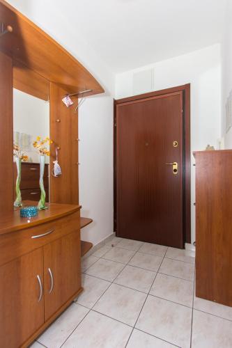 Apartments with WiFi Split - 13415 - image 11
