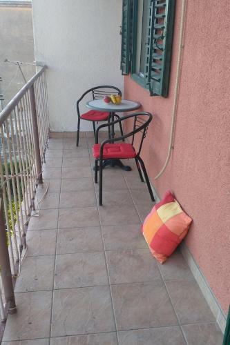 Apartments with a parking space Klis Split - 13435 - image 4