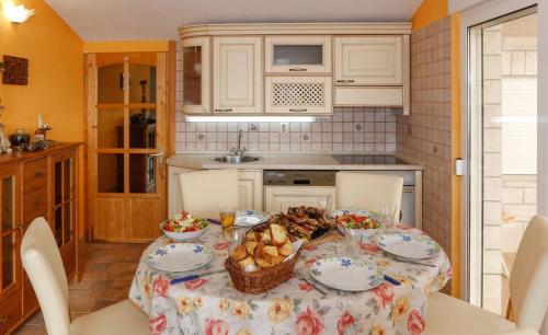 Konyha, Seaside house with a swimming pool Okrug Donji, Ciovo - 13428 in Okrug Donji