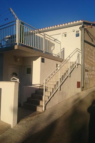 Apartments with WiFi Vis - 13442 - image 5