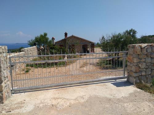 Family friendly house with a swimming pool Cove Triluke, Pasman - 13577