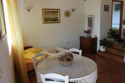 Secluded fisherman's cottage Cove Smokvina Hvar - 13608 - image 8