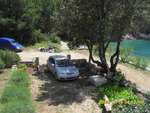 Secluded fisherman's cottage Cove Smokvina Hvar - 13608 - image 11