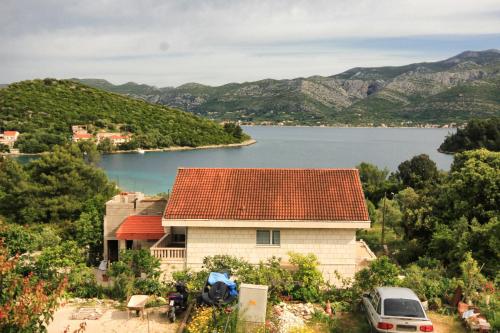Apartments by the sea Zrnovska Banja Korcula - 13636 - main image