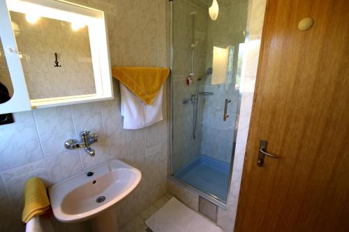 Apartments and rooms by the sea Pirovac Sibenik - 13654 - image 13