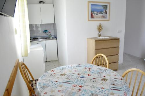 Apartment Vir 13686b - image 13