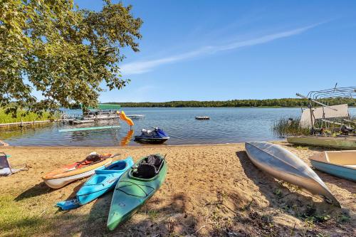 Beach, Blue Moon Resort & Motel in Hill City