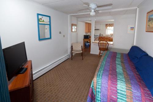 Crest Motel – Old Orchard Beach, ME