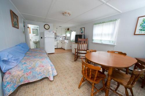 Crest Motel – Old Orchard Beach, ME