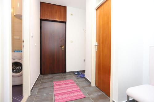 Apartments with WiFi Split - 13723 - image 6