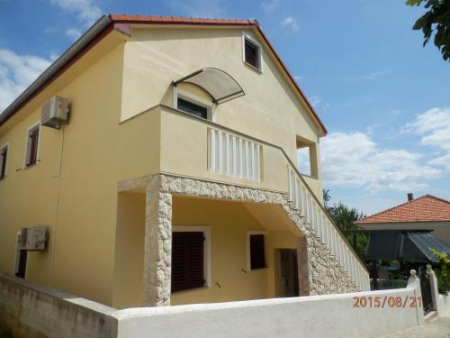 Family friendly seaside apartments Preko Ugljan - 14692 - image 5