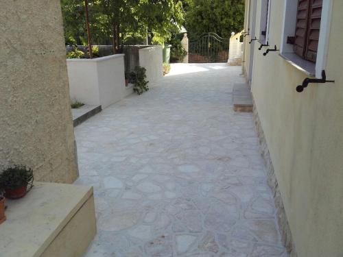 Family friendly seaside apartments Preko Ugljan - 14692 - image 8