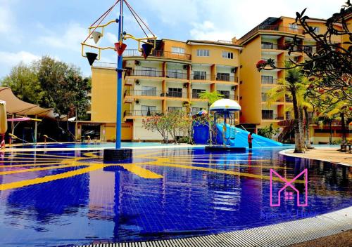 水上樂園, 黃金海岸莫里布度假村 (Gold Coast Morib Resort) in 摩立海灘