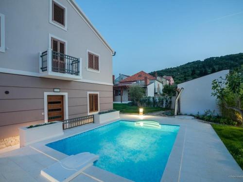 Holiday house with a swimming pool Preko Ugljan - 14707 - image 5