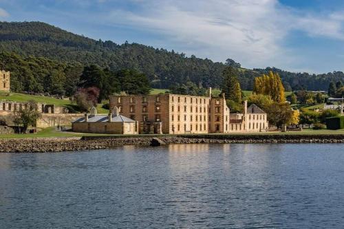 Beach Cottage - Port Arthur