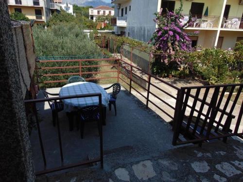 Apartments by the sea Sucuraj Hvar - 14736 - image 12