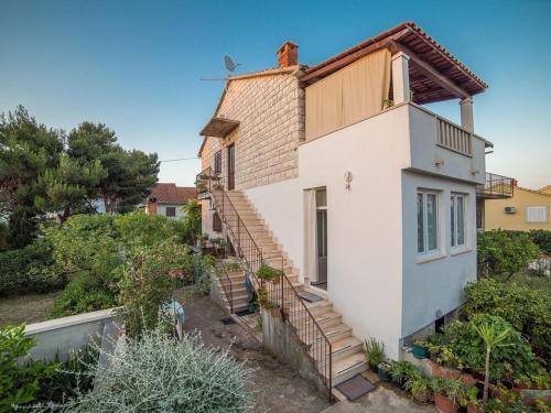 Apartments by the sea Supetar Brac - 14747 - image 3