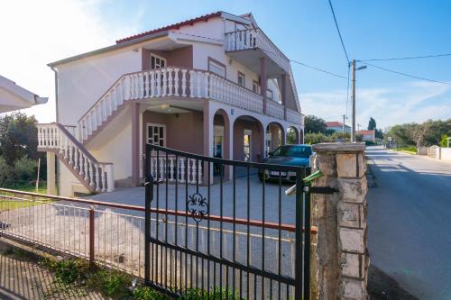Apartments with parking space Bibinje Zadar - 14773 - image 4