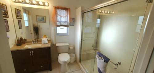 Aylesbury Lane Villa 202 in Davenport, USA