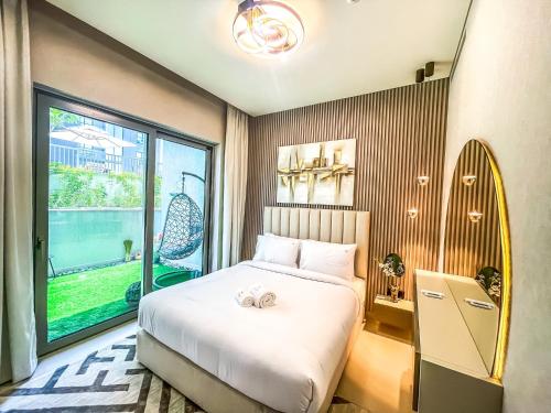 STAY BY LATINEM Luxury 1BR Holiday Home CV A107 near Burj Khalifa, Dubaj (zdjęcie 7)