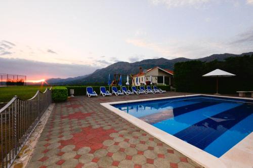 Luxury villa with a swimming pool Zastolje Dubrovnik - 14922 - image 7
