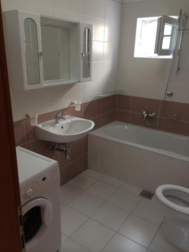 Family friendly apartments with a swimming pool Zadar - 14933 - image 9