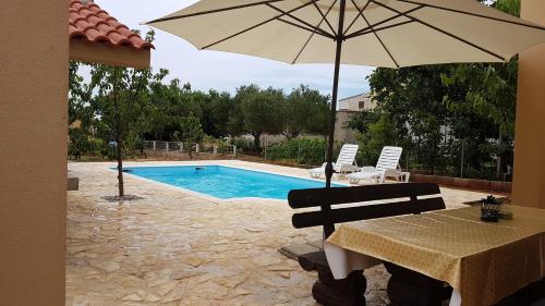 Family friendly apartments with a swimming pool Zadar - 14933 - image 12