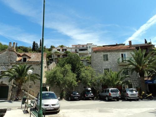 Apartments by the sea Stomorska Solta - 14960 - image 8
