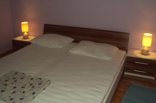 Apartments by the sea Vodice - 14977 - image 2