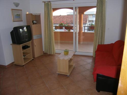 Two-Bedroom Apartment with Balcony and Sea View