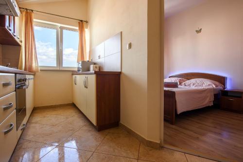 Apartment Preko 14985b - image 3