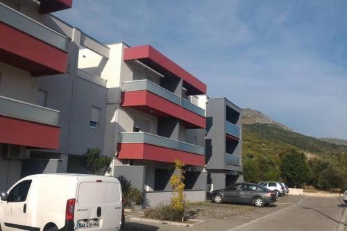 Apartments with a parking space Podstrana Split - 15001 Podstrana 
