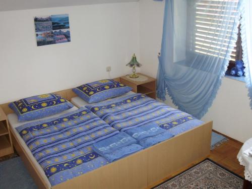 Family Room Knezevi Vinogradi 15024a in Kneževi Vinogradi