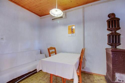 Studio with Terrace image 5