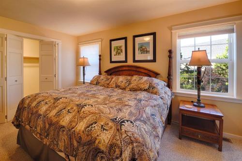 Elk Meadows House - image 11