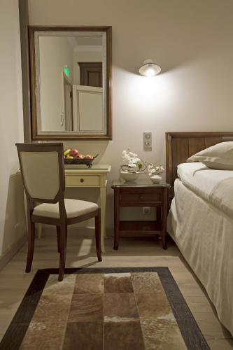 Doltso Luxury Hotel - Tap to explore photos