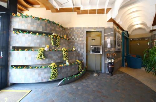HR Hotel - image 2