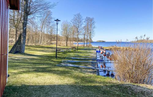 สวน, Nice Home In Ljungby With Wifi in ยุงบี