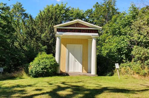 One-Bedroom House