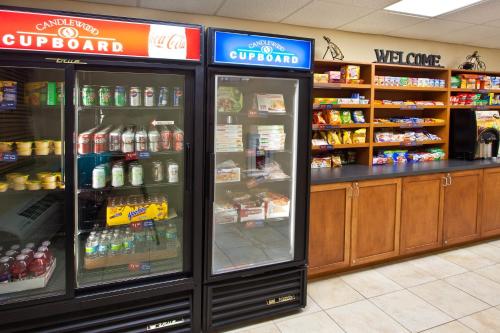 Candlewood Suites Fort Myers Interstate 75 an IHG Hotel - image 4