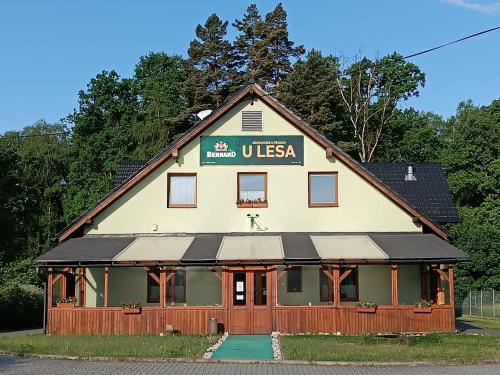 . Restaurace a Penzion U Lesa