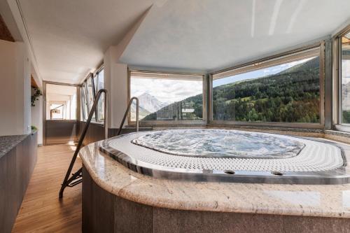 Hotel Miravalle - image 2