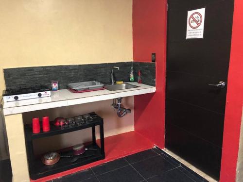 Independent Apartment Wifi A C, Stove, Refrigerator, Tv in Mérida, Mexico
