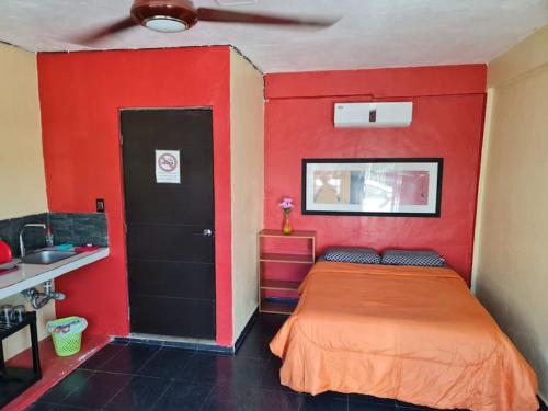 Independent Apartment Wifi A C, Stove, Refrigerator, Tv in Mérida, Mexico