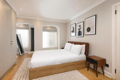 PenthouseStays Chelsea - Luxury 2 Bedroom Apartment w/King Bed - near King's Road