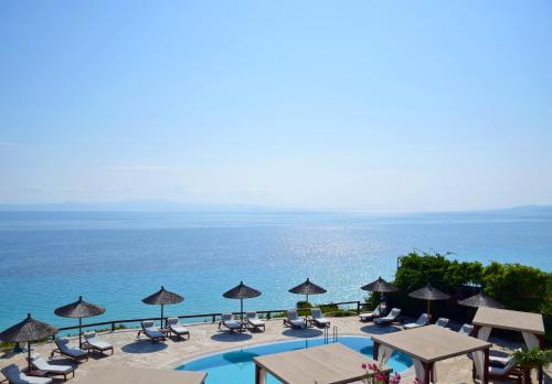 BLUE BAY HOTEL