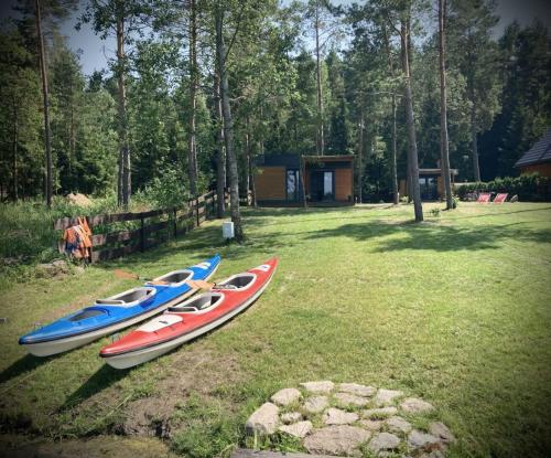 Makosieje Resort - komfortowy domek 30m od jeziora,ogrzewanie,wi-fi,widok na jezioro