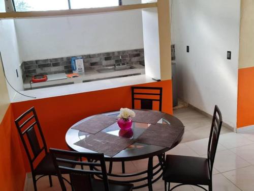 Excellent Apartment on the Altaomic Floor and Equipped a c, Wifi, Tv in Mérida, Mexico