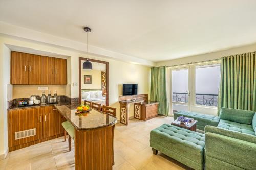 Sterling Ooty Elk Hill in אוטי