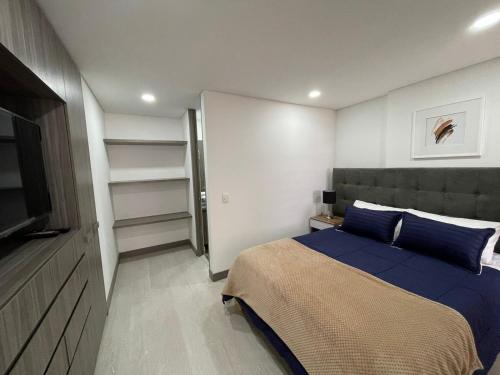 Three-Bedroom Apartment image 5